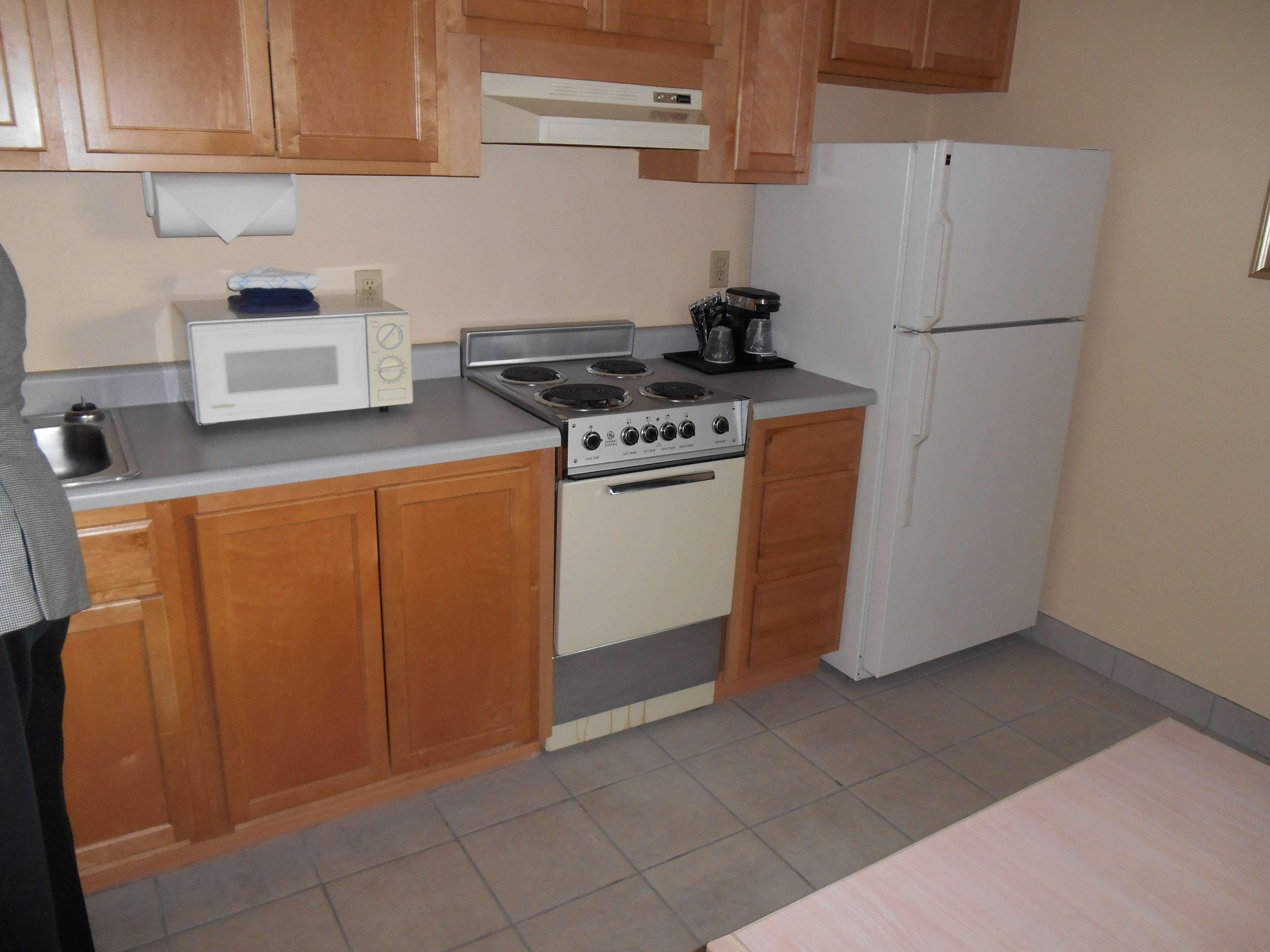 Guesthouse Inn & Suites Eugene/سبرينجفيلد المظهر الخارجي الصورة