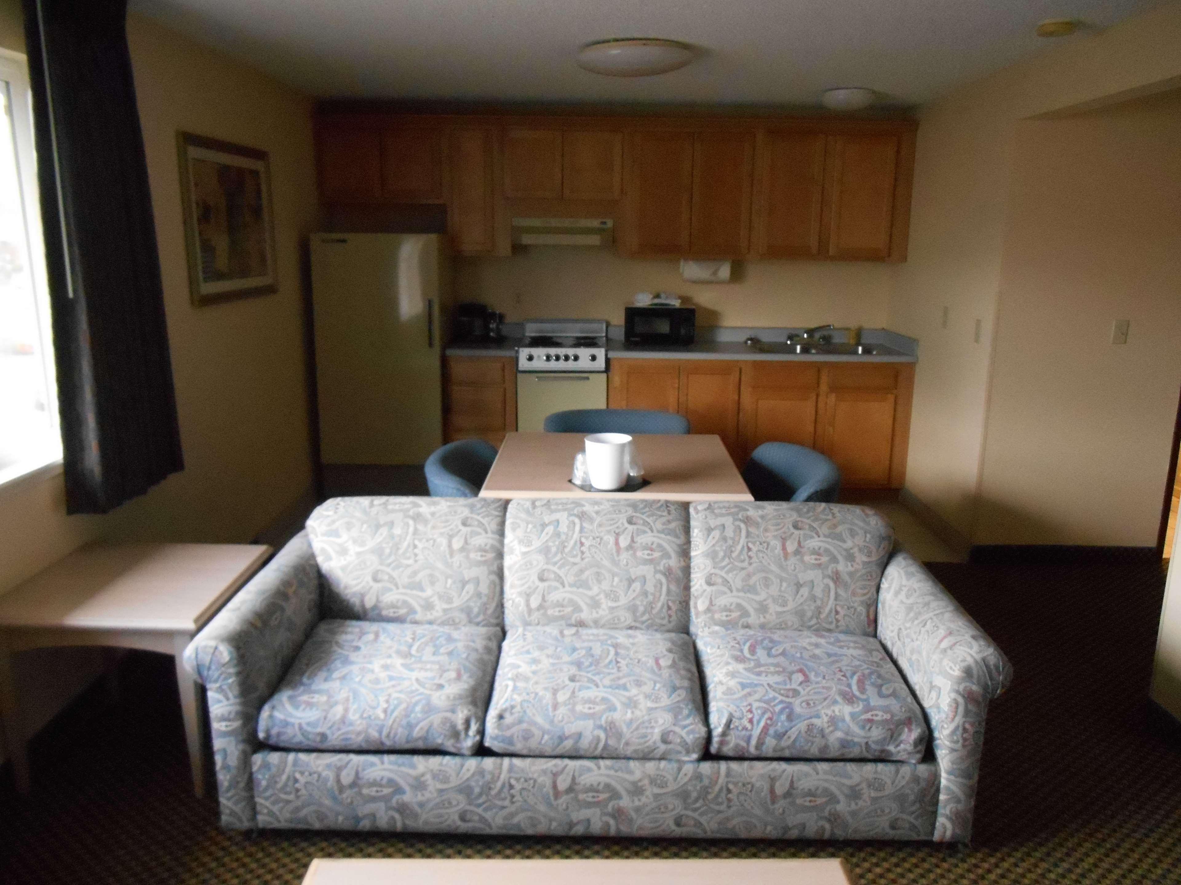 Guesthouse Inn & Suites Eugene/سبرينجفيلد المظهر الخارجي الصورة