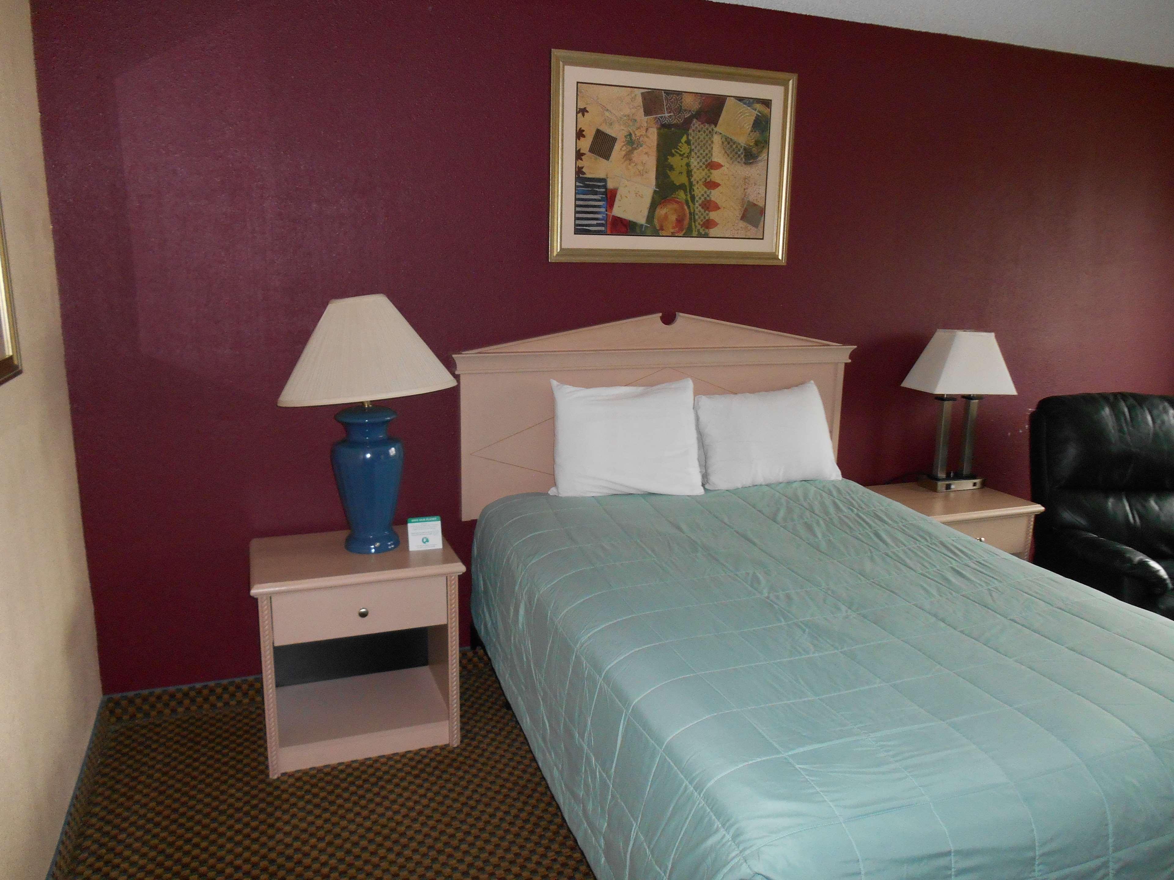 Guesthouse Inn & Suites Eugene/سبرينجفيلد المظهر الخارجي الصورة