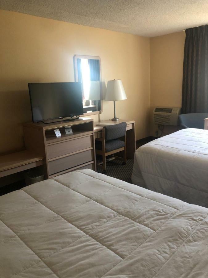 Guesthouse Inn & Suites Eugene/سبرينجفيلد المظهر الخارجي الصورة