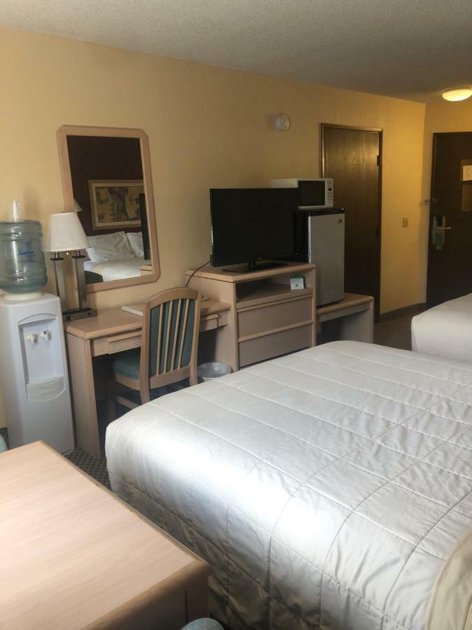 Guesthouse Inn & Suites Eugene/سبرينجفيلد المظهر الخارجي الصورة