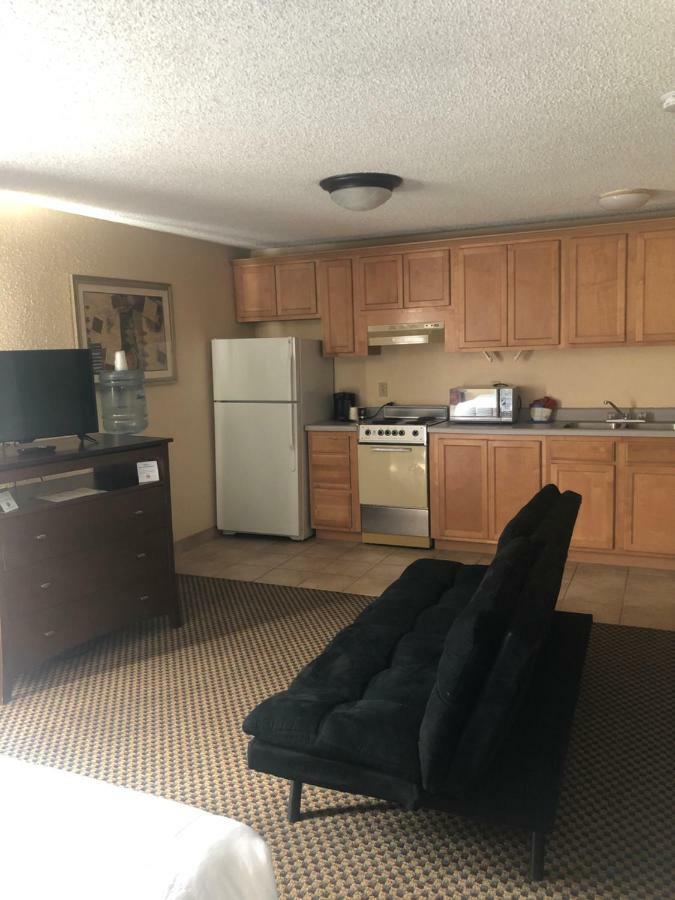 Guesthouse Inn & Suites Eugene/سبرينجفيلد المظهر الخارجي الصورة
