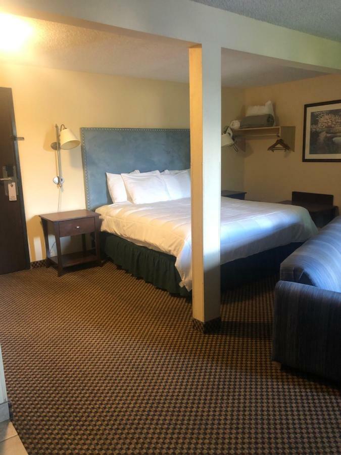 Guesthouse Inn & Suites Eugene/سبرينجفيلد المظهر الخارجي الصورة