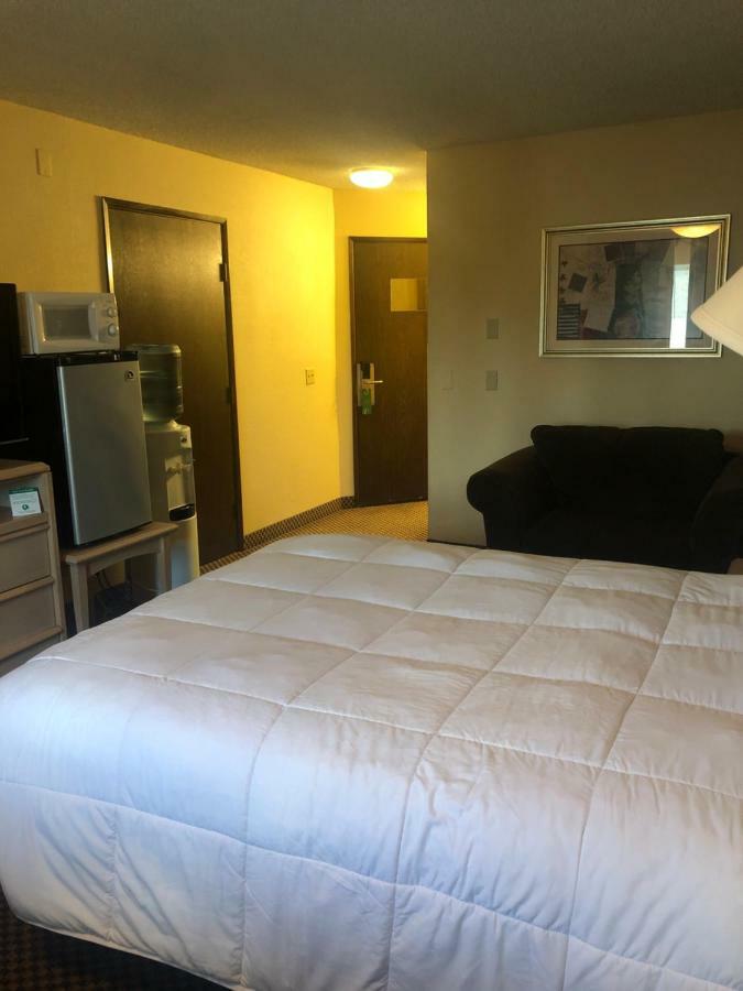 Guesthouse Inn & Suites Eugene/سبرينجفيلد المظهر الخارجي الصورة